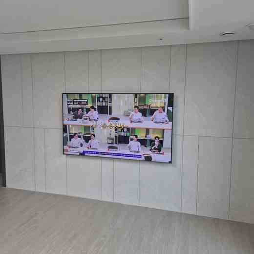 98인치 화면 설치 후 하중 확인