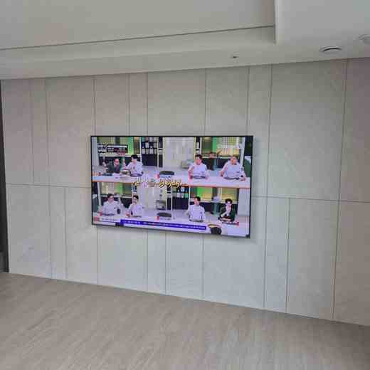 75인치 화면 설치 후 브라켓 선정