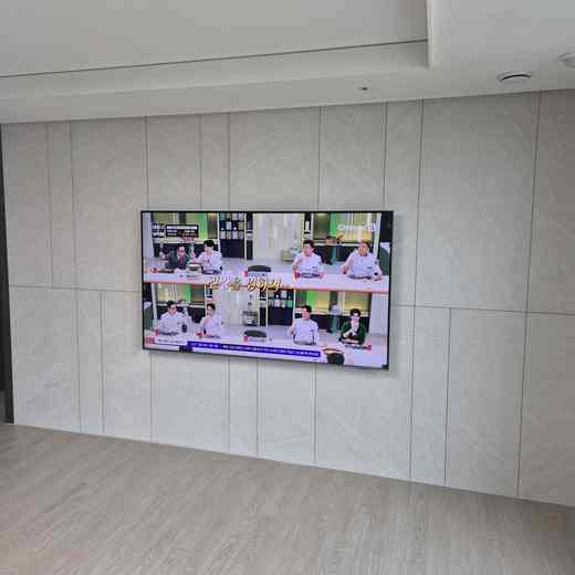 대형 화면 벽 밀착 무타공 벽걸이TV