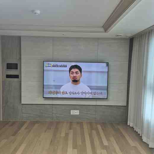 85인치 화면 하중 확인 무타공 벽걸이TV